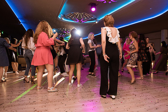 Party-331
