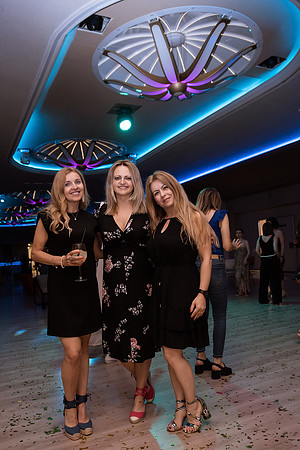 Party-372