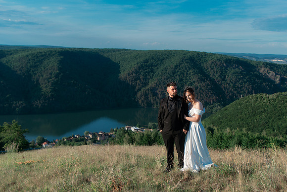 Andrei & Maria TTD-1003