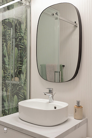 Gutiu-Design-1050